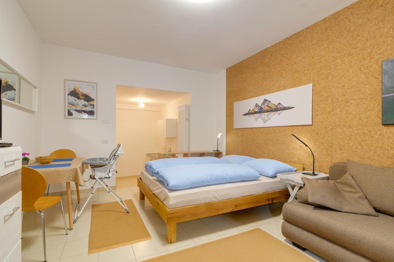 Peters Apartment *